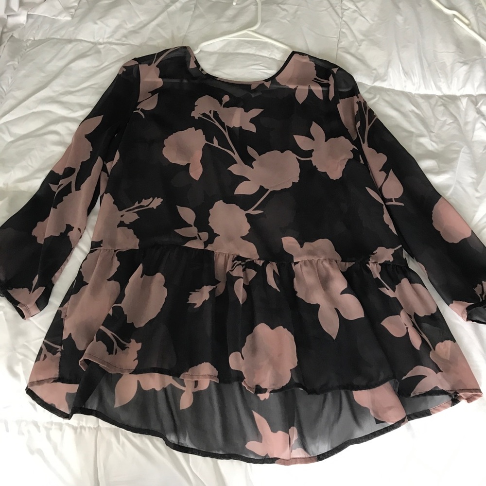 Sheer Floral Peplum 3/4 Sleeve top
